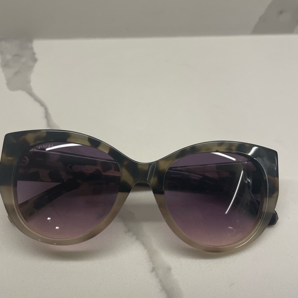 Cat-eye shape, SK0372 56F, Multicolored - Picture 2 of 4